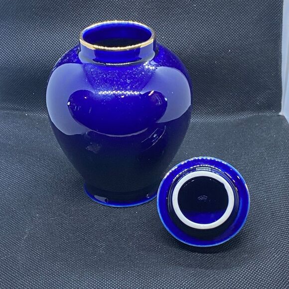 Cobalt Blue Ginger Jar w Lid | Japanese Kutani Style Gold Floral Bird Vase - Picture 6 of 8